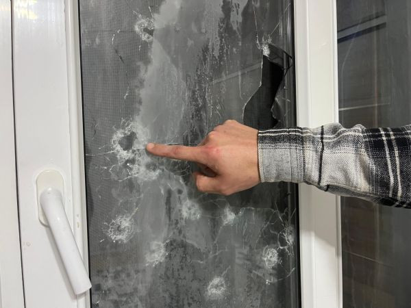 Kocaeli’de dehşet! Akrabaları, çocukları uyurken evini kurşunlandı