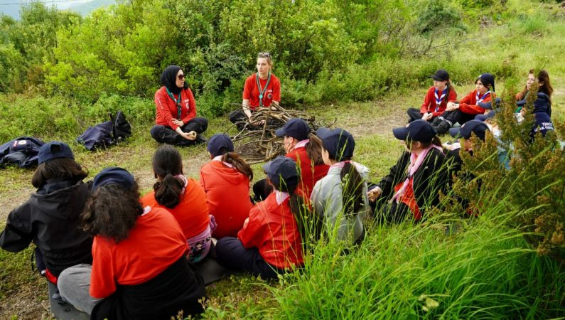 Teorik bilgileri doğal hayatta uyguladılar
