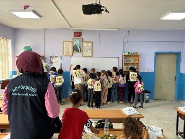 Kocaeli’deki öğrencilere sıfır atık eğitimi