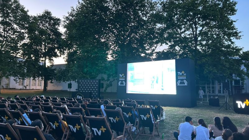 GTÜ’de açık havada ödüllü film keyfi