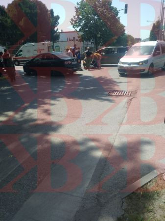 Doğu Kışla’da motosiklete otomobil çarptı