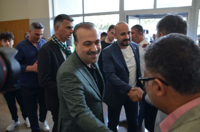 Kocaelispor’da kongre günü, Protokolden yoğun ilgi
