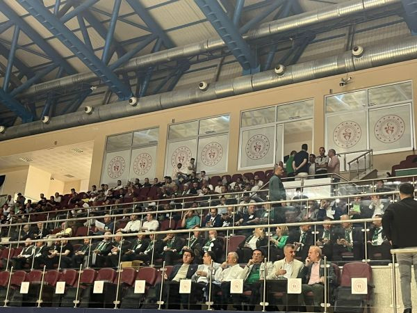 Kocaelispor’da kongre günü, Protokolden yoğun ilgi