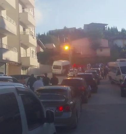 Havaya açılan ateş elektrik kablolarına geldi