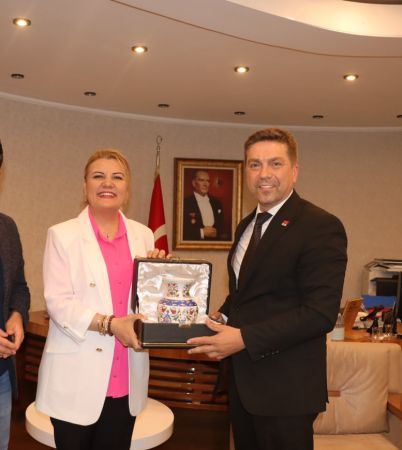 CHP hediye etmişti: Hürriyet'ten müftüye İKİNCİ EL hediye!