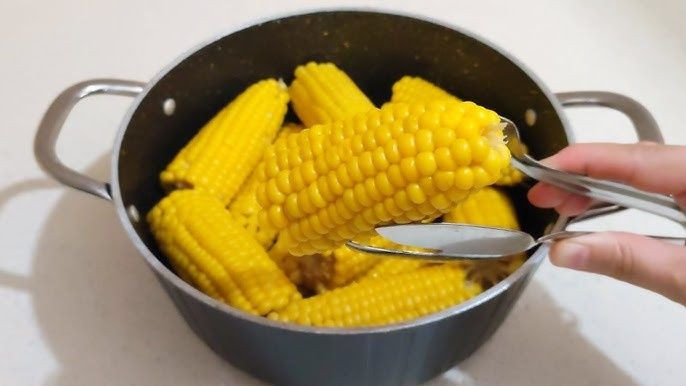 Mısırları ziyan etmeyin. Böyle haşlarsanız tencereden çıktığında farkı göreceksiniz