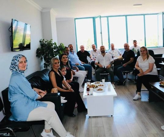 İYİ Parti Gebze’de bayramda tadında bayramlaşma
