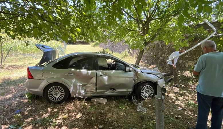 Kontrolden çıktı 3 metrelik duvardan uçtu