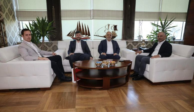 Ziyaretin sebebi ne? Başkan Söğüt Akit’i ağırladı!