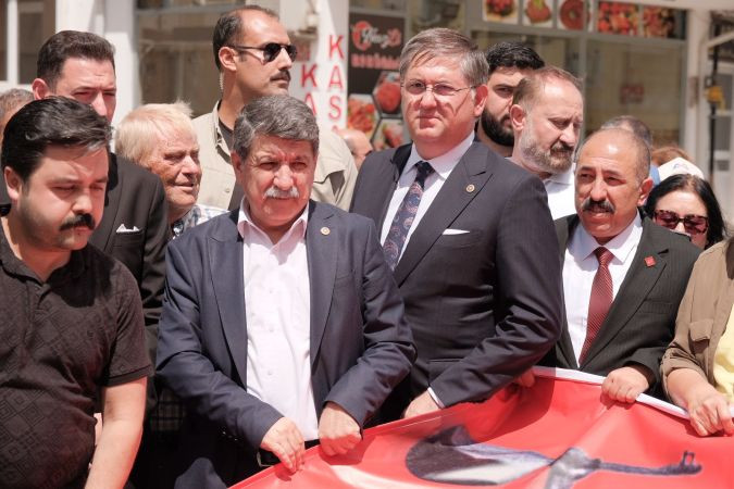 CHP’nin Kocaeli vekilleri Madımak’ta…