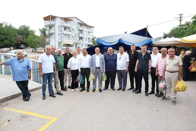 Başkan Gökçe, pazar alışverişine çıktı!