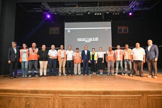 Vali Yavuz, açılış öncesi Halkevi’ni inceledi