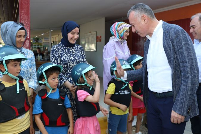 Birinciye kupasını Başkan Büyükakın verdi