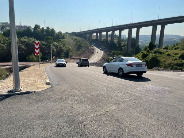 Bu yolda ne yayaların ne sürücülerin can güvenliği var!