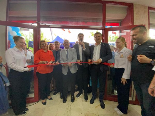 Dört gözle bekleniyordu Derince’nin Kent Lokantası açıldı!