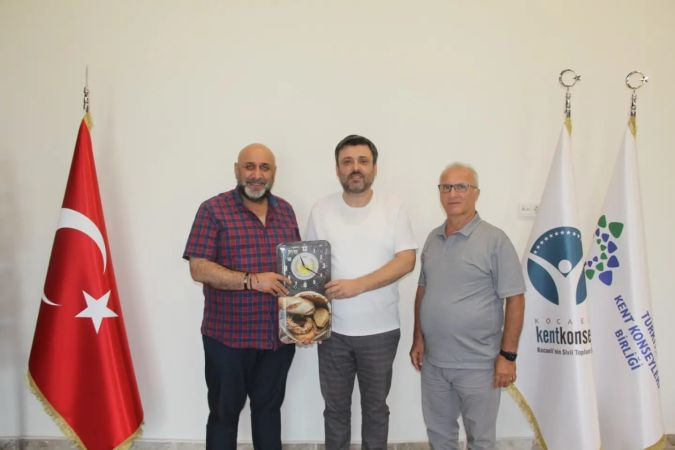 Kocaeli Kent Konseyi Başkanı Çetin’e tebrik ziyaretleri