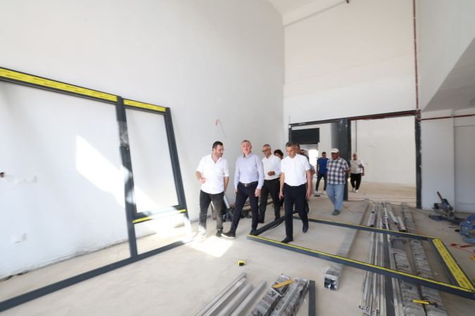 Başkan Büyükakın,o binayı inceledi