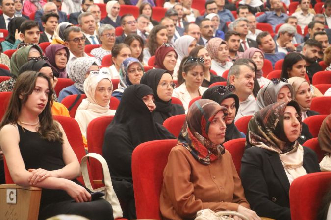 Bakan Işıkhan: “Katil İsrail de aynı akıbeti yaşayacaktır”