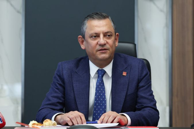 CHP Lideri Özgür Özel, Fenerbahçe Başkanı Ali Koç ile bir araya geldi
