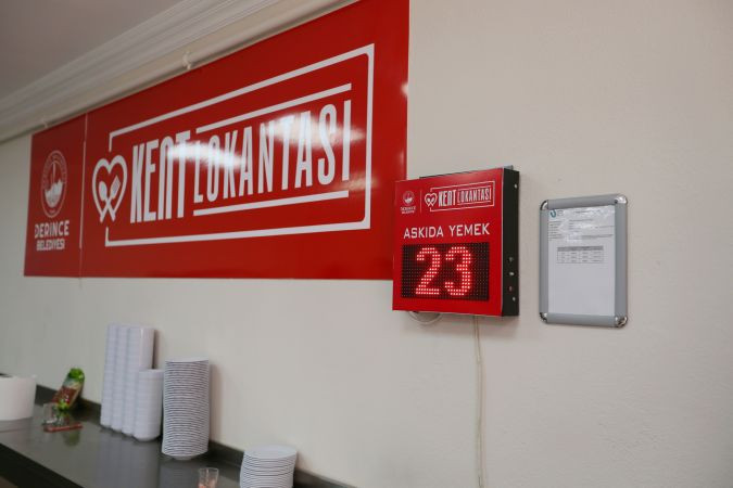 Sertif Gökçe Derince’de askıda yemek uygulaması başlattı