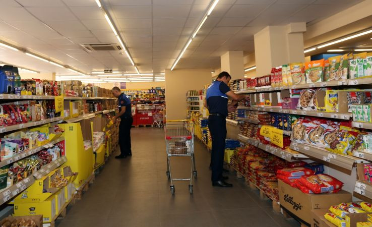 Zabıta Müdürlüğü ekipleri 30 ayrı işletmeye cezai işlem uyguladı