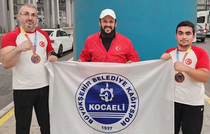 Kağıtspor’lu Ömer Faruk dünya şampiyonu oldu