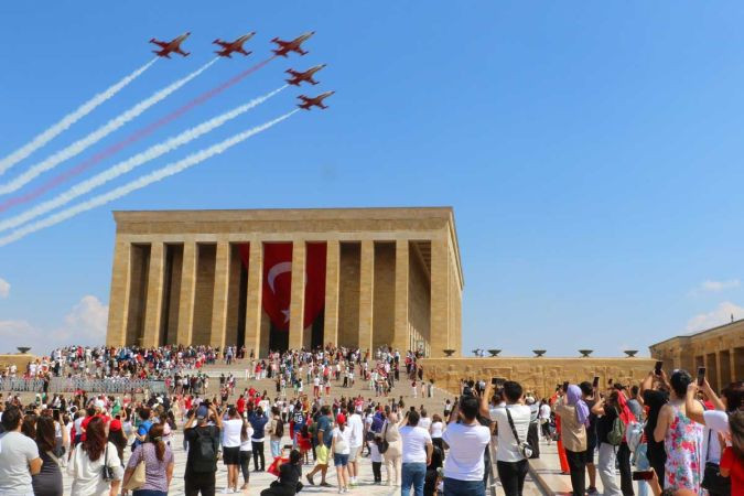 Türk Yıldızları Ata'sının huzurunda