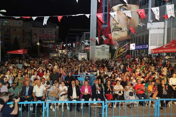 Hürriyet, 30 Ağustos kutlamasında tek kaldı