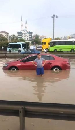 İstanbul'a Kocaeli’den ulaşım kesildi