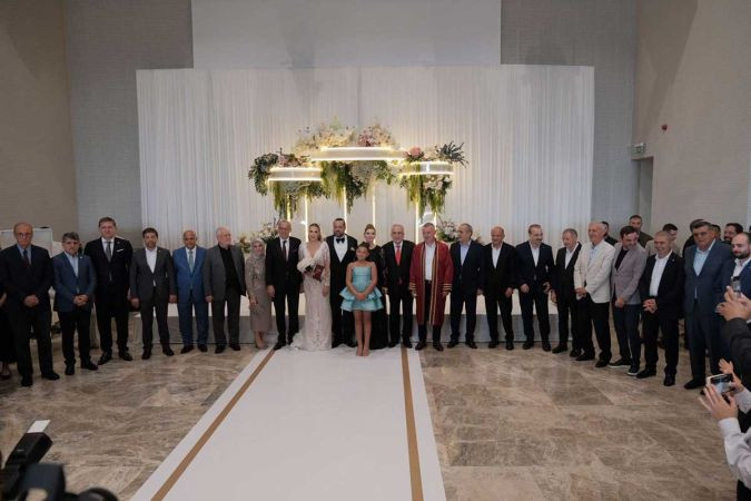 Seymen’in düğünü bütün şehri birleştirdi