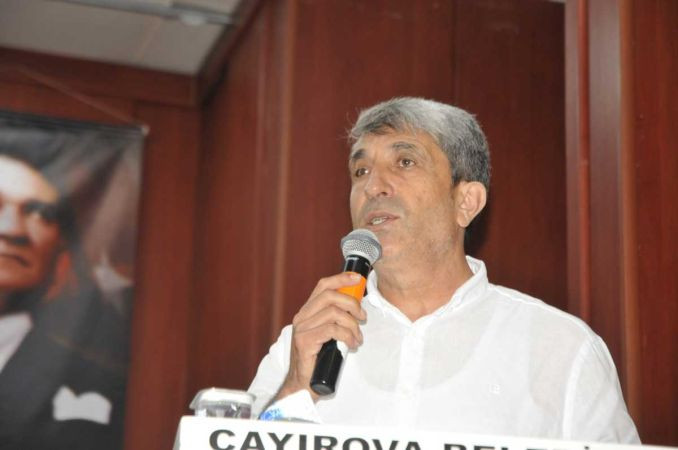 Belediye müdürü belediye başkanına yalan söyledi