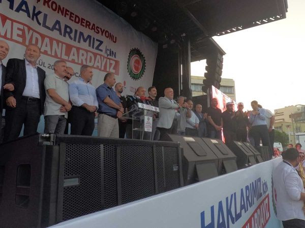 HAK-İŞ'ten Kocaeli'de büyük miting
