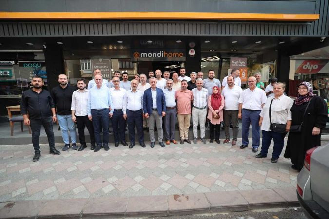 Büyükakın Gebze’de esnaf gezdi “Hizmet üreteceğiz diye söz verdik”