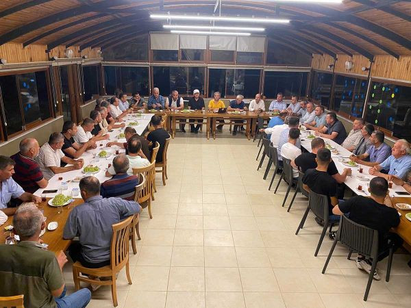 Kandıralı muhtarlar çöp tesisine karşı toplandı