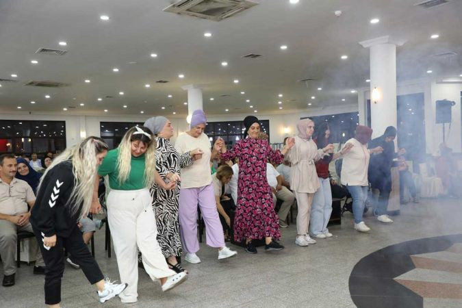 Karamürsel'de Karadenizlilere kardeşlik gecesi düzenlendi