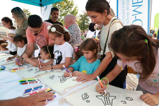 12 ilçede yüzbinlerce kişiye eğitim verdiler