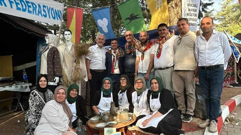 Kocaeli’den Söğüt Ertuğrul Gazi'ye selam götürdüler
