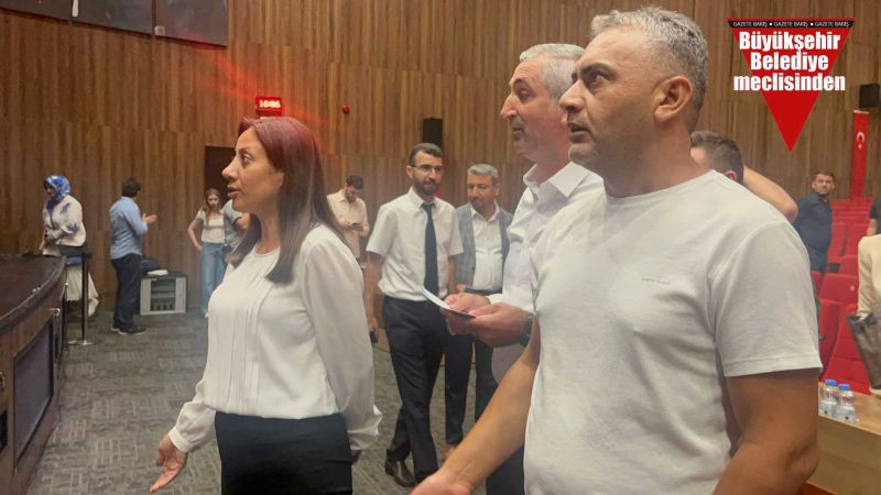 DEM Partililere Büyükşehir'de söz verilmedi!