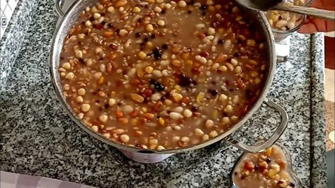 Lezzetli aşure yapmanızı sağlayacak tüyo! Bakın aşure nasıl hazırlanıyor...