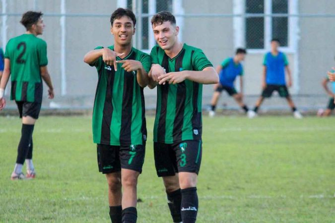 U-17 zirveyi bırakmadı: 2-0