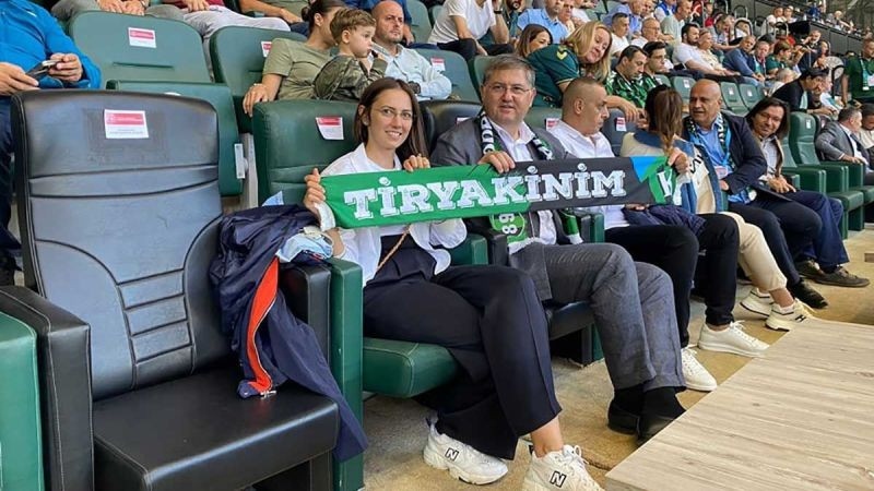 Yıldızlı aile boyu Kocaelispor maçında