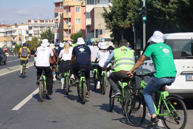 Büyükşehir hareketli yaşamın yanında