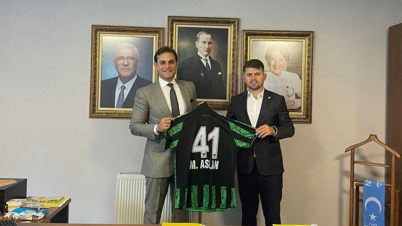 İYİ Partili başkandan Mehmet Aslan’a Kocaelisporlu “hayırlı olsun” ziyareti