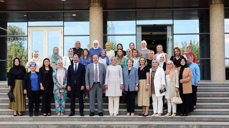 Eski Bakan’dan kadın girişimcileri ile özel görüşme