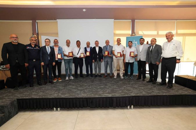Büyükakın kahramanlarla bir araya geldi