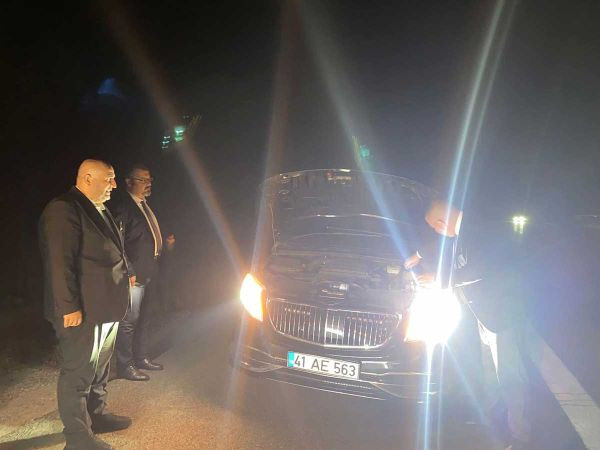 Hürriyet’in makam aracı yolda kaldı