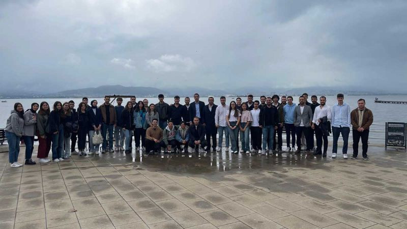 Genç mühendisler kahvaltıda buluştu
