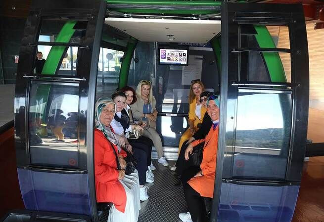 Kadın muhtarlar teleferik gezisinde!