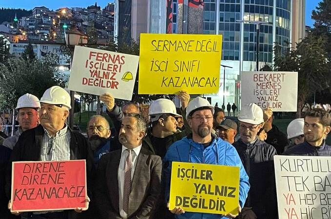 İzmit’te işçiler için baretler yere vuruldu!