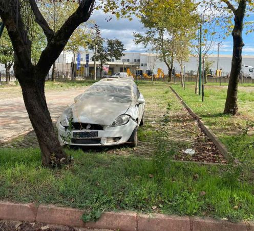 CHP’li başkan kapatılan MYO’ya gitti, açtı ağzını yumdu gözünü